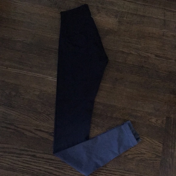 Lululemon Wunder Unders with Ombré Size 4 - Picture 1 of 2